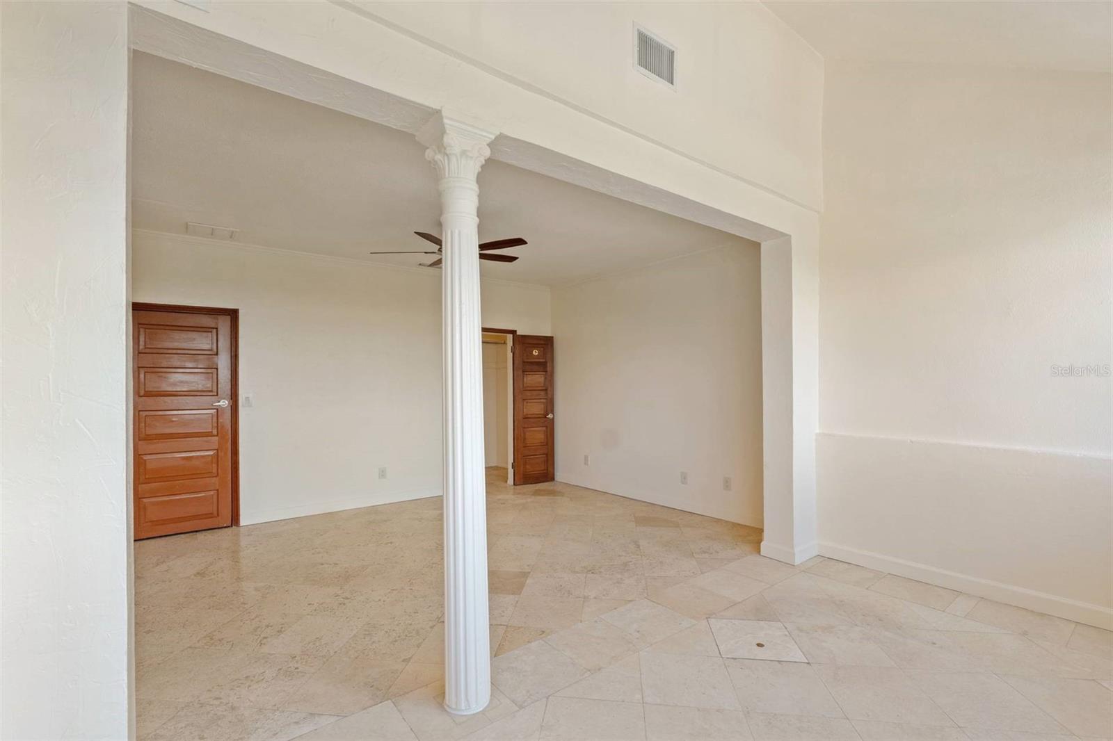 Image 12 of 18 For 2109 Bayshore Boulevard 1006