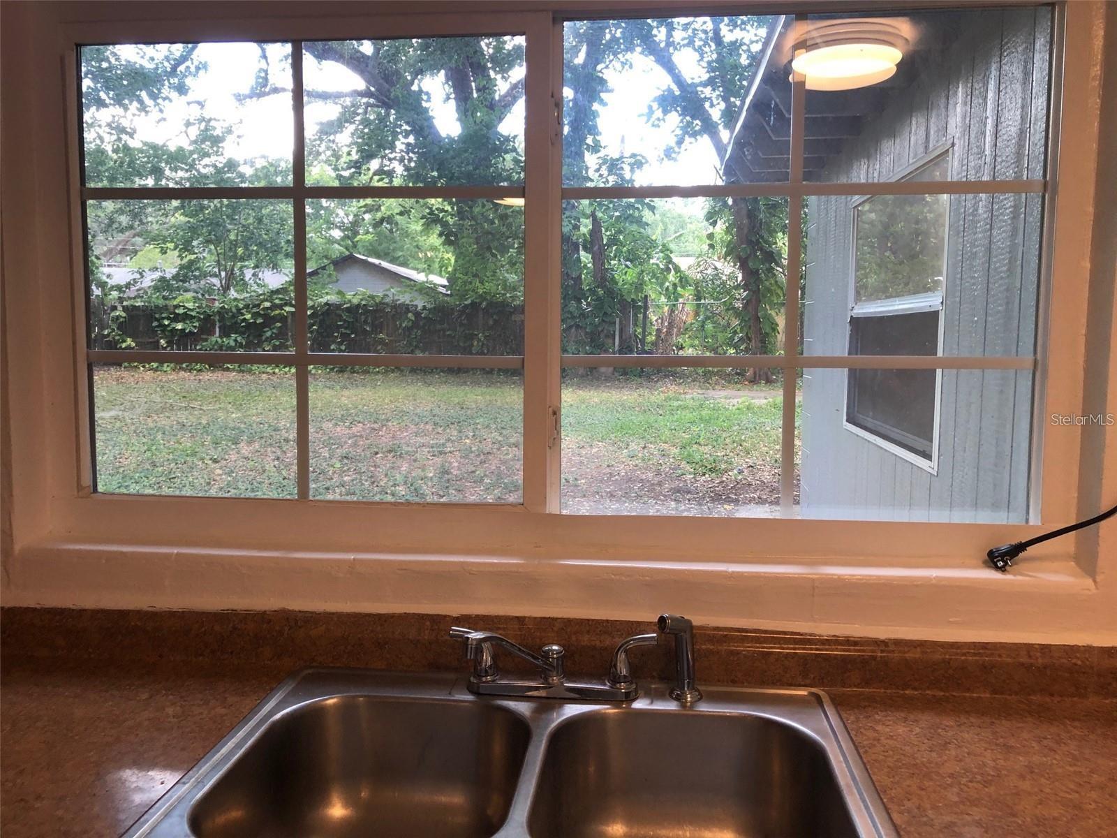 Image 14 of 18 For 1425 38th Street