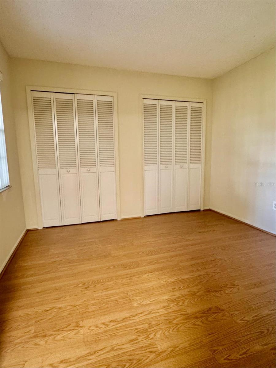 Image 4 of 14 For 151 Windtree Lane S