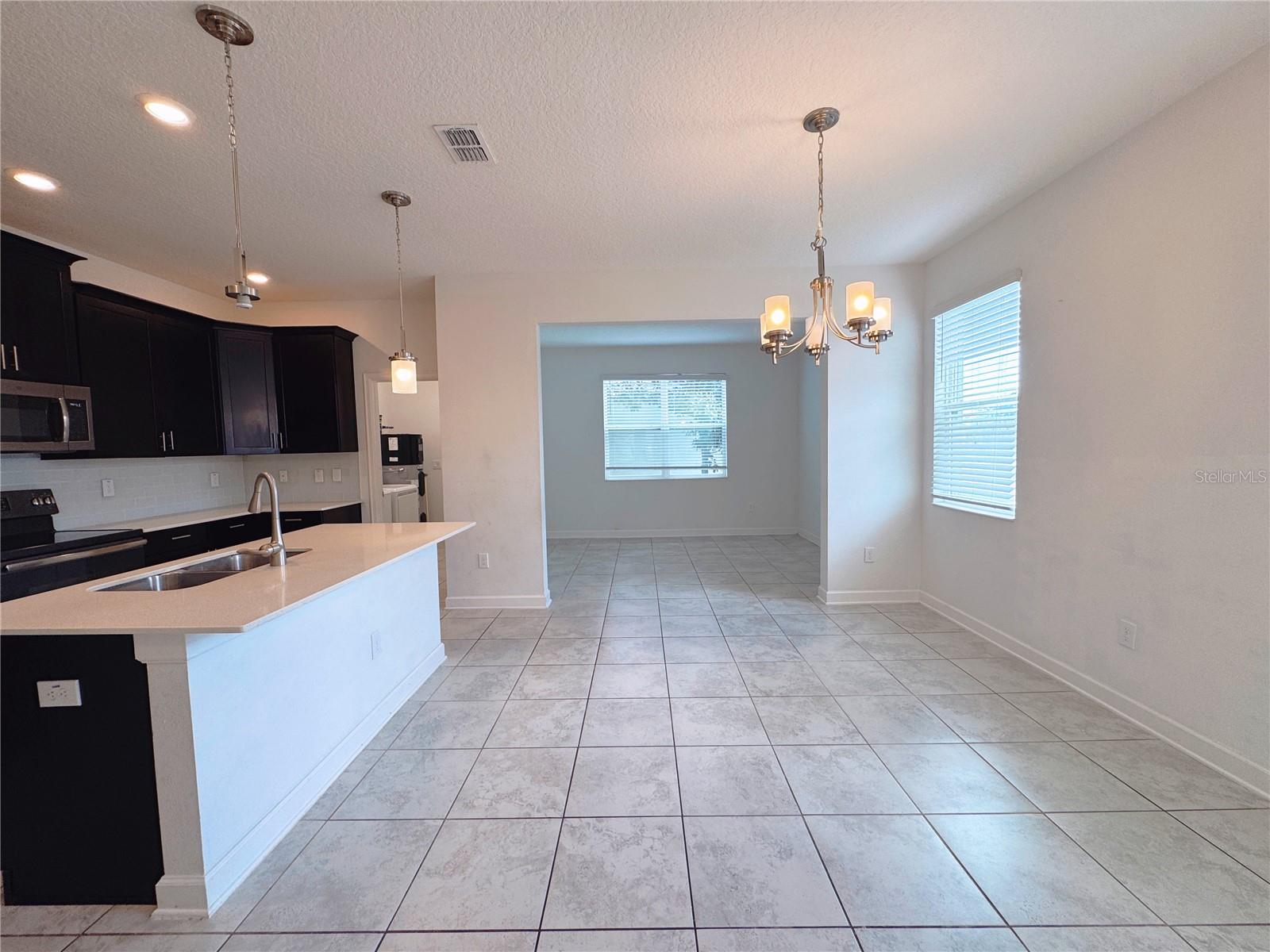 Image 10 of 56 For 11070 Longleaf Woods Drive