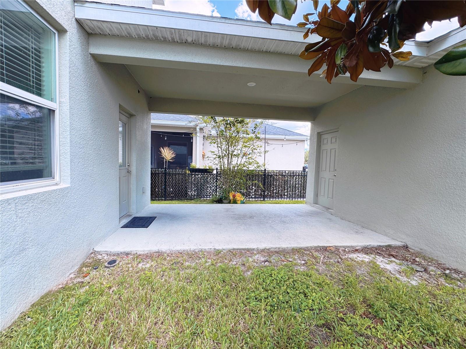 Image 25 of 56 For 11070 Longleaf Woods Drive