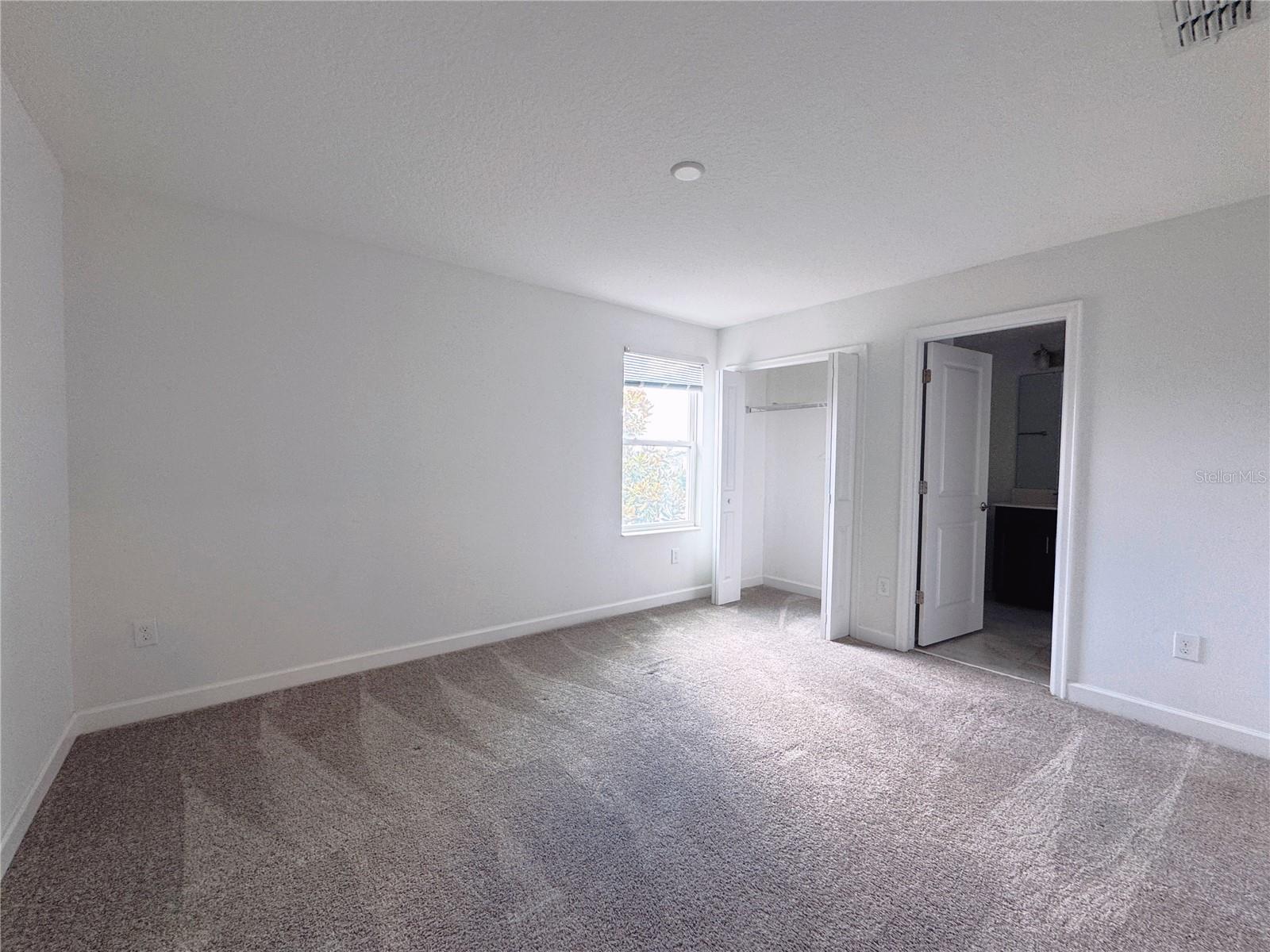 Image 33 of 56 For 11070 Longleaf Woods Drive