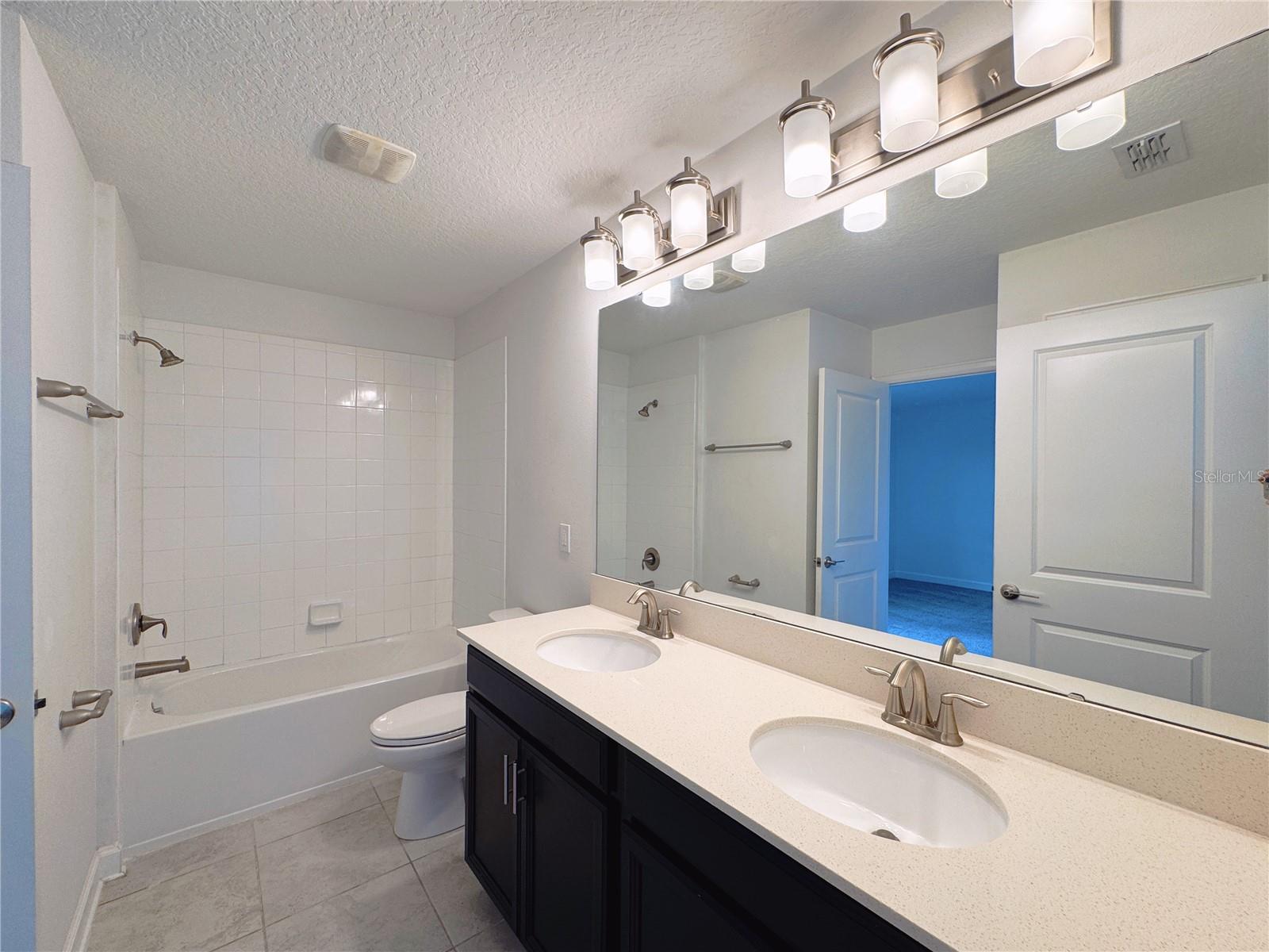 Image 37 of 56 For 11070 Longleaf Woods Drive