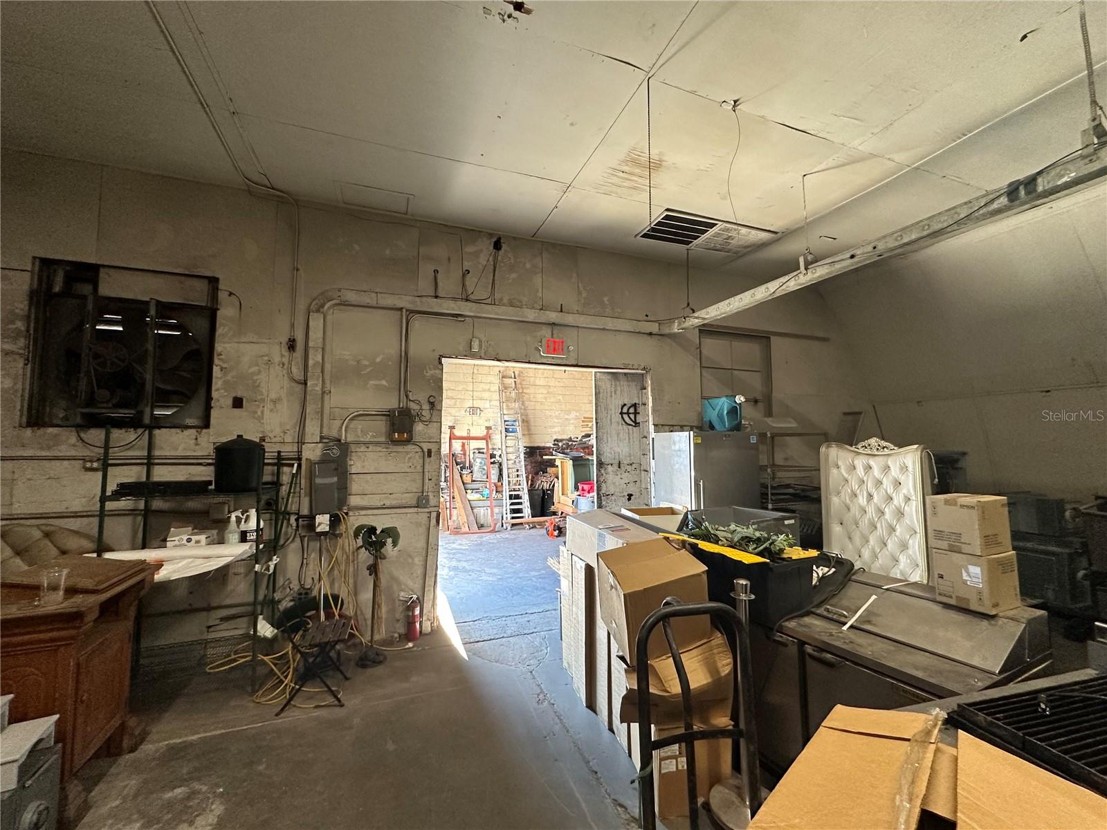 Image 19 of 22 For 1026 Central Boulevard