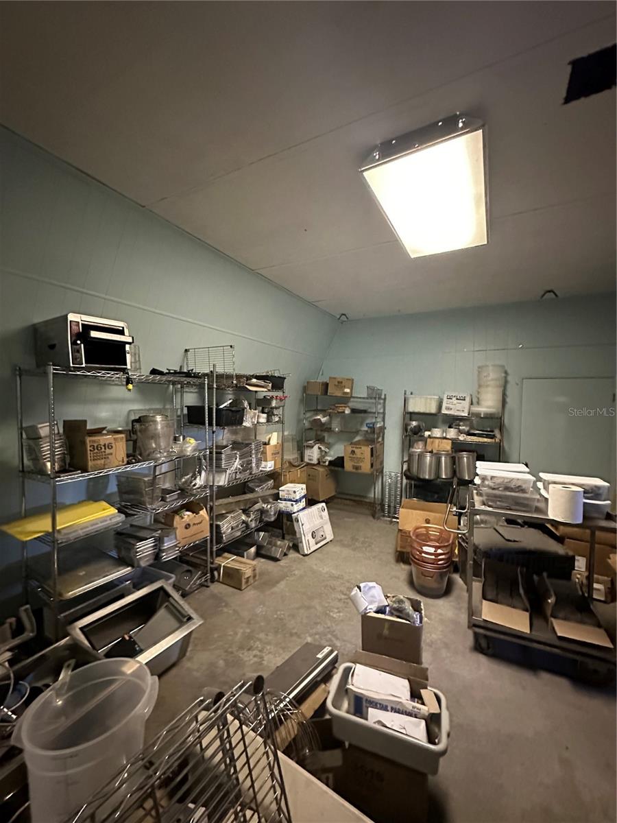 Image 8 of 22 For 1026 Central Boulevard