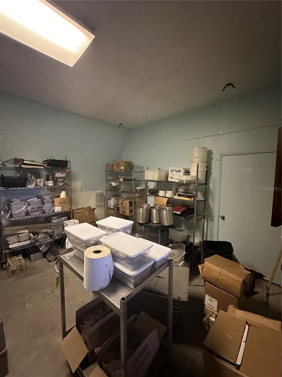 Image 9 of 22 For 1026 Central Boulevard