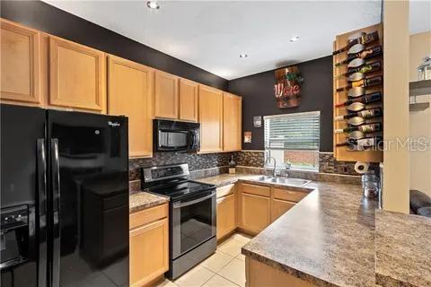 Image 5 of 21 For 2720 Retreat View Circle Na