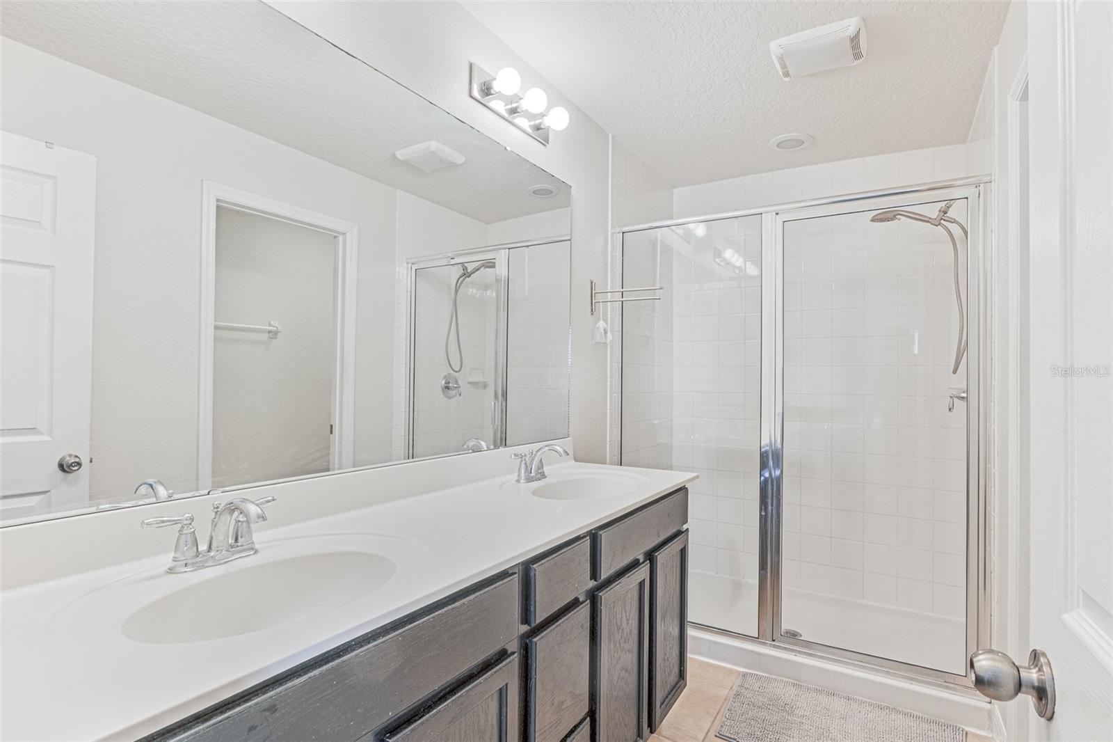 Image 15 of 44 For 2930 Windmill Drive