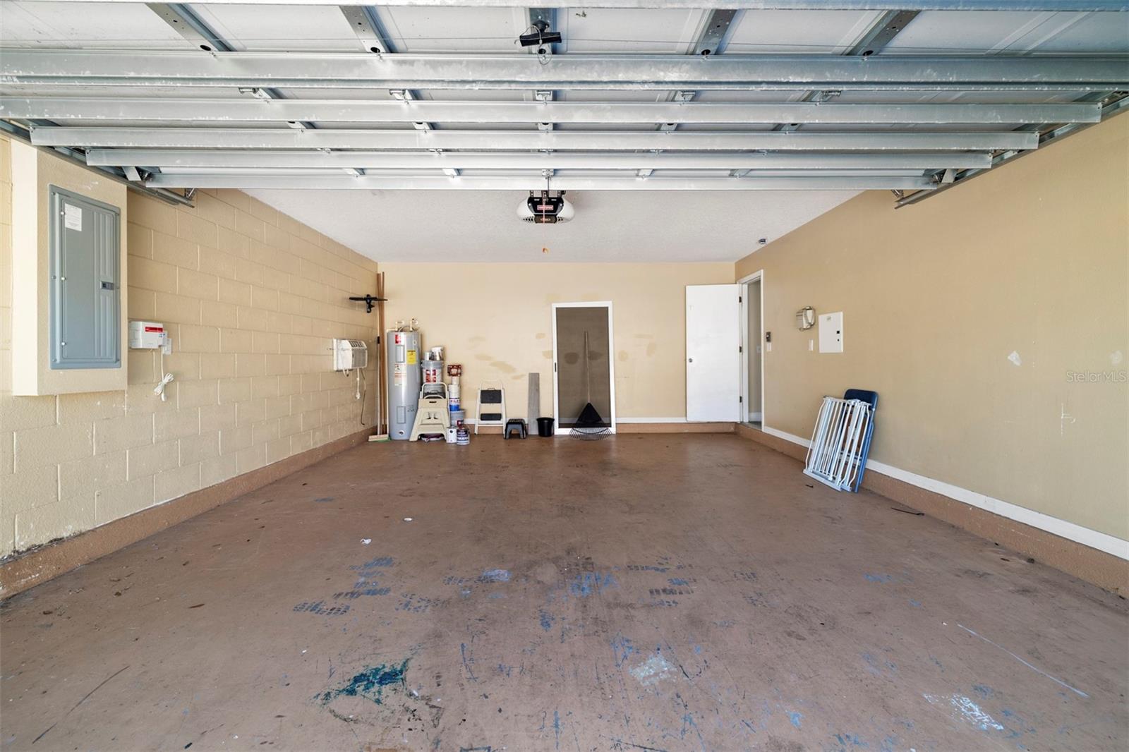 Image 12 of 30 For 420 Blake Avenue