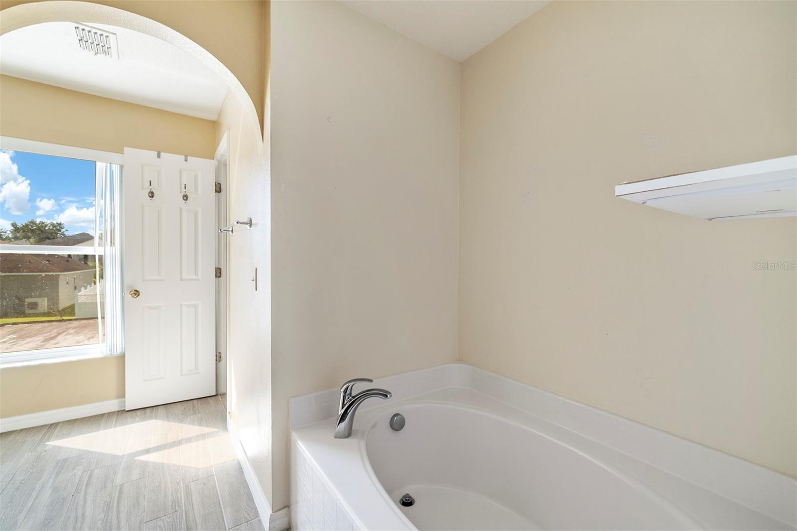 Image 19 of 30 For 420 Blake Avenue