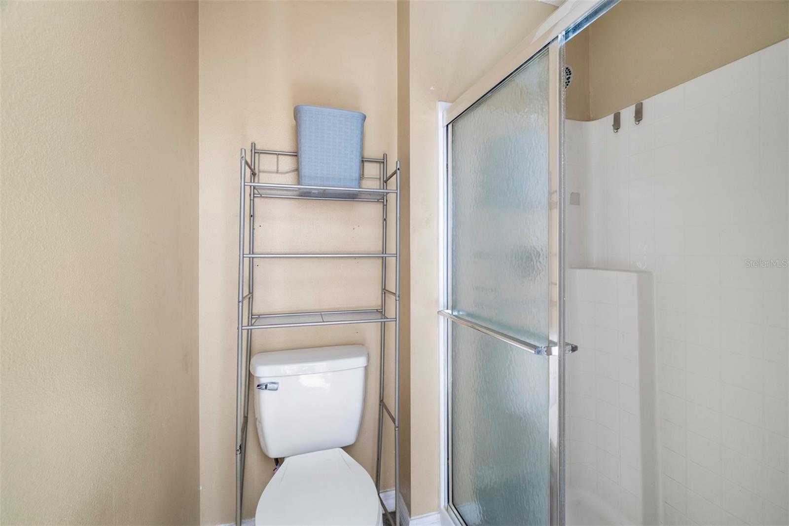 Image 21 of 30 For 420 Blake Avenue