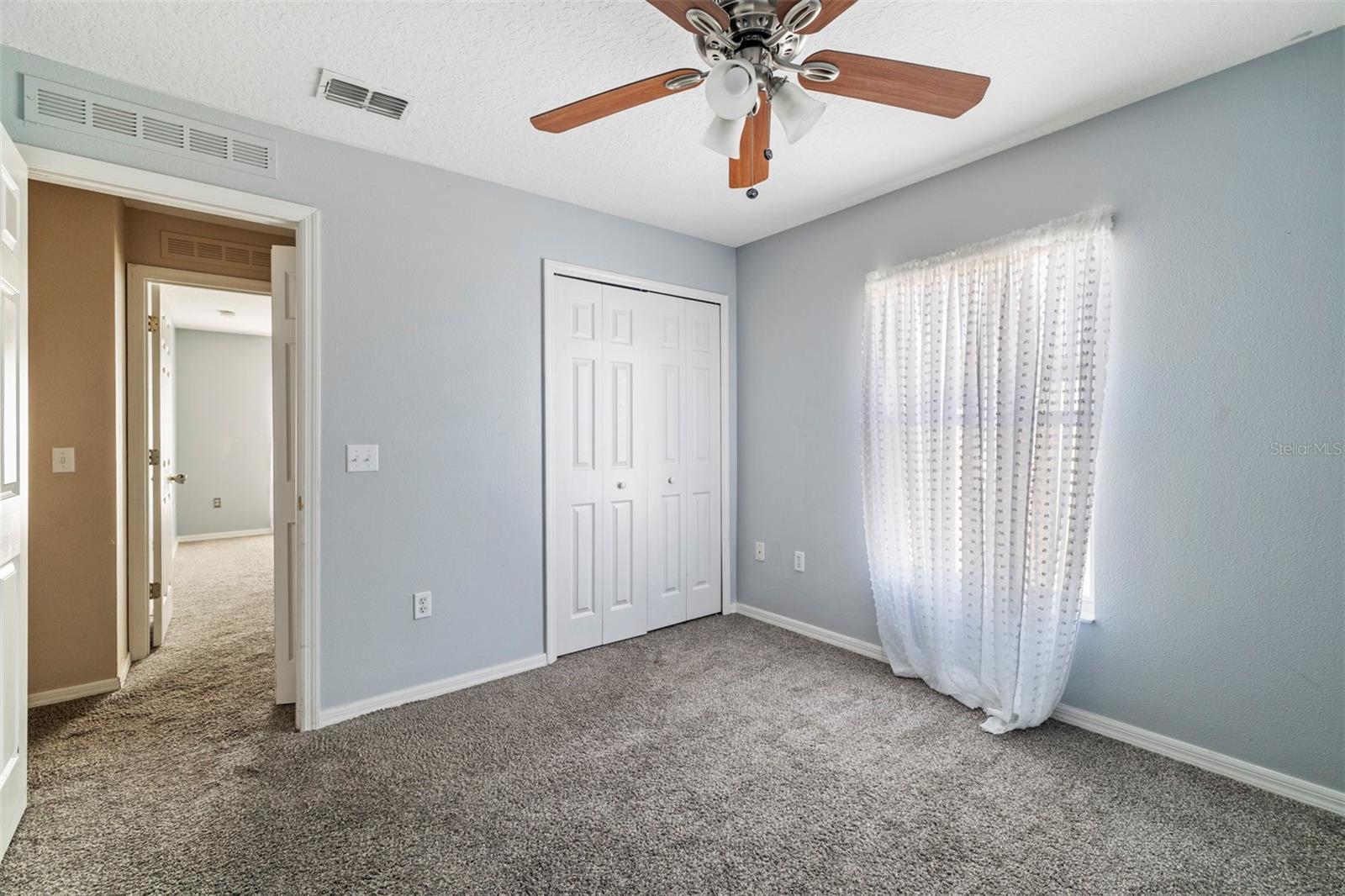 Image 24 of 30 For 420 Blake Avenue