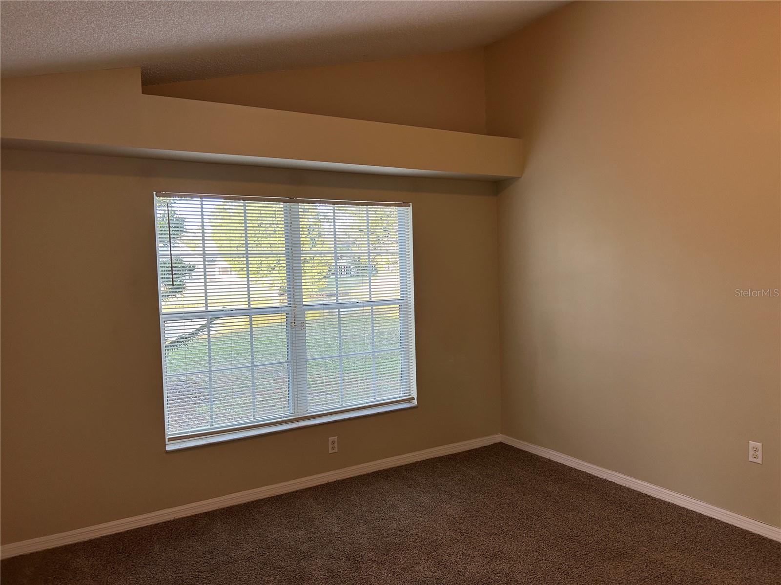 Image 14 of 24 For 4760 White Heron