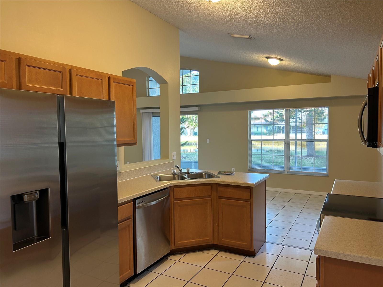 Image 7 of 24 For 4760 White Heron