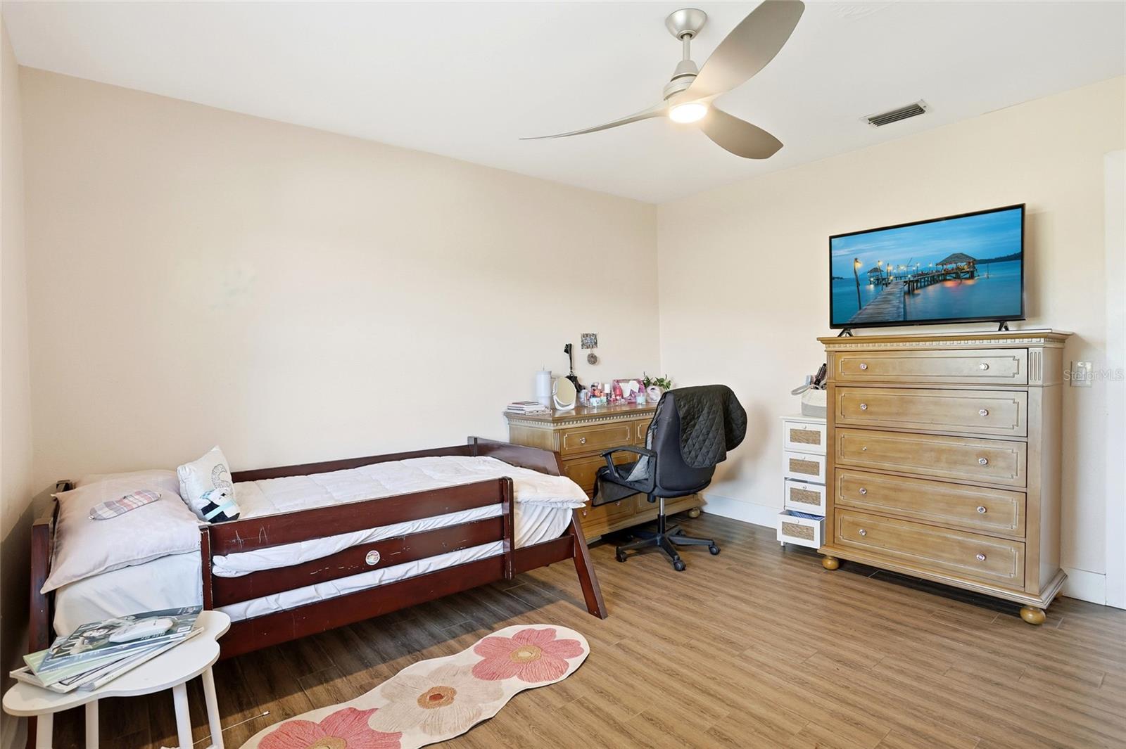 Image 22 of 50 For 3200 Harbor Road