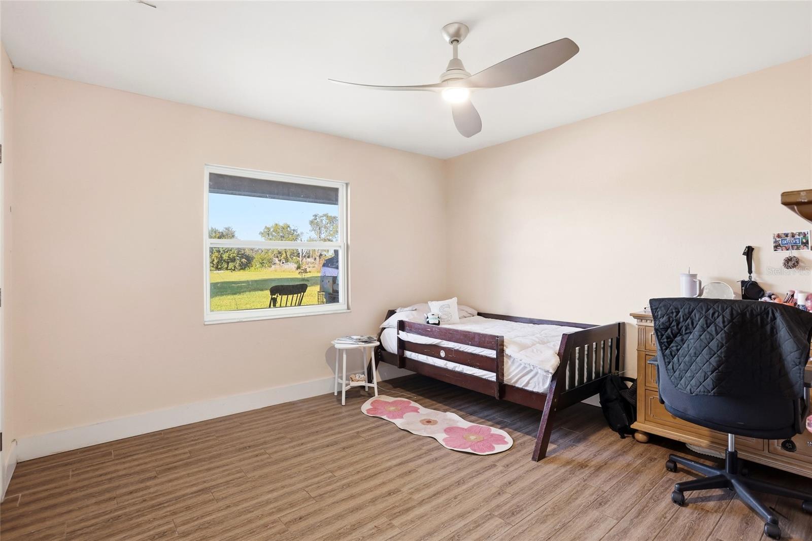 Image 23 of 50 For 3200 Harbor Road