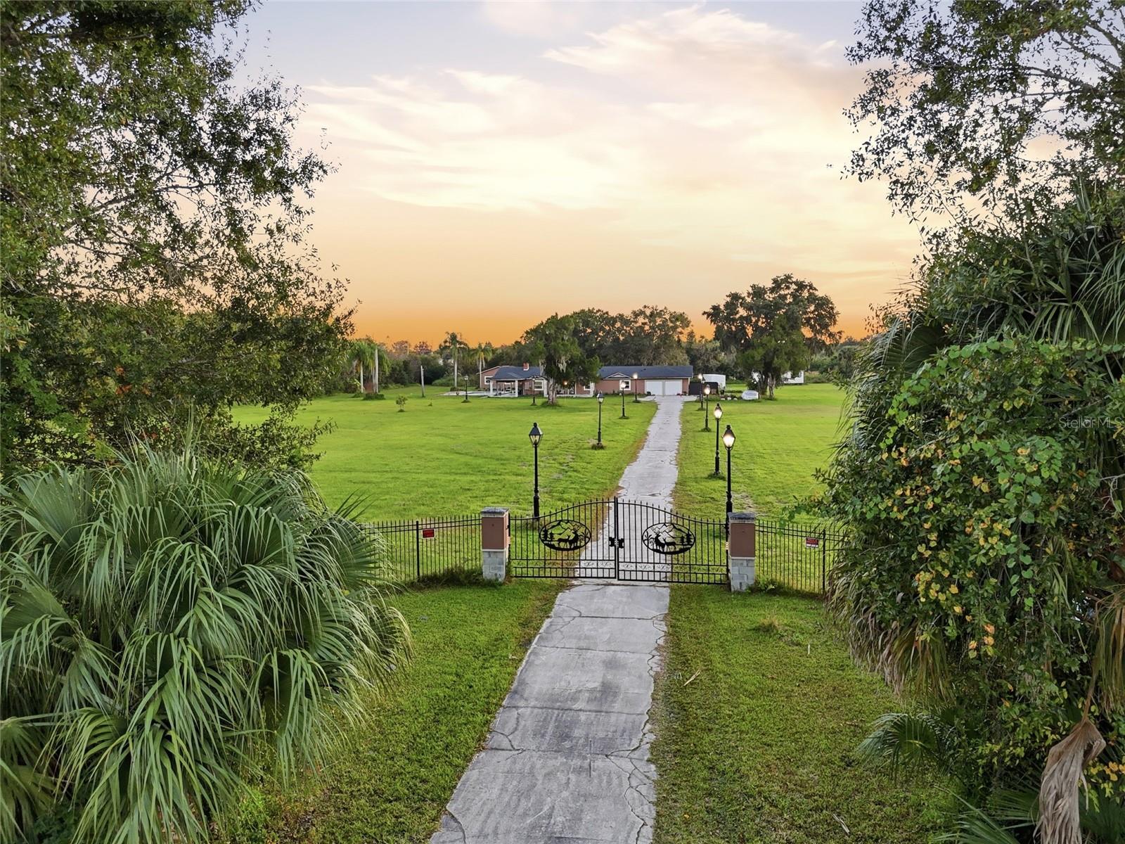 Image 3 of 50 For 3200 Harbor Road