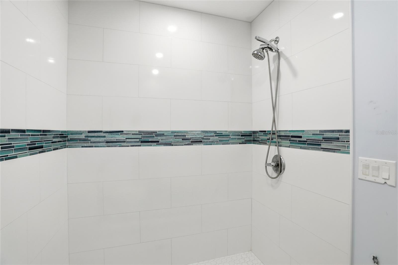 Image 33 of 50 For 3200 Harbor Road