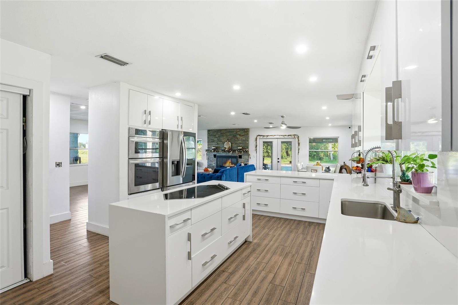 Image 8 of 50 For 3200 Harbor Road