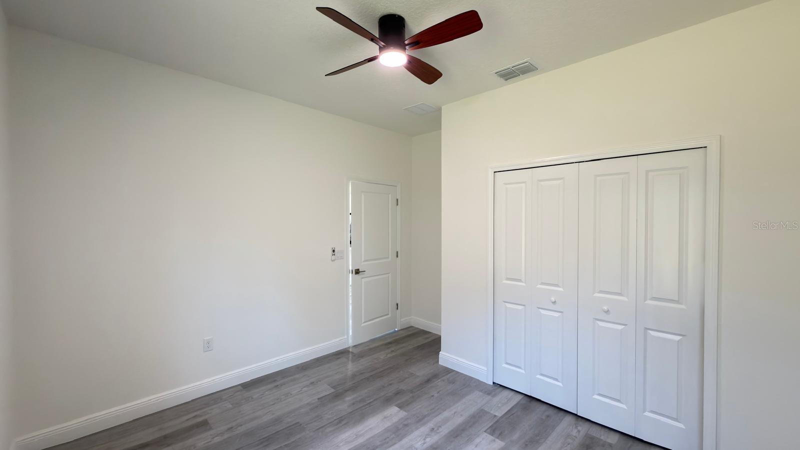 Image 23 of 31 For 6948 Elkcam Boulevard