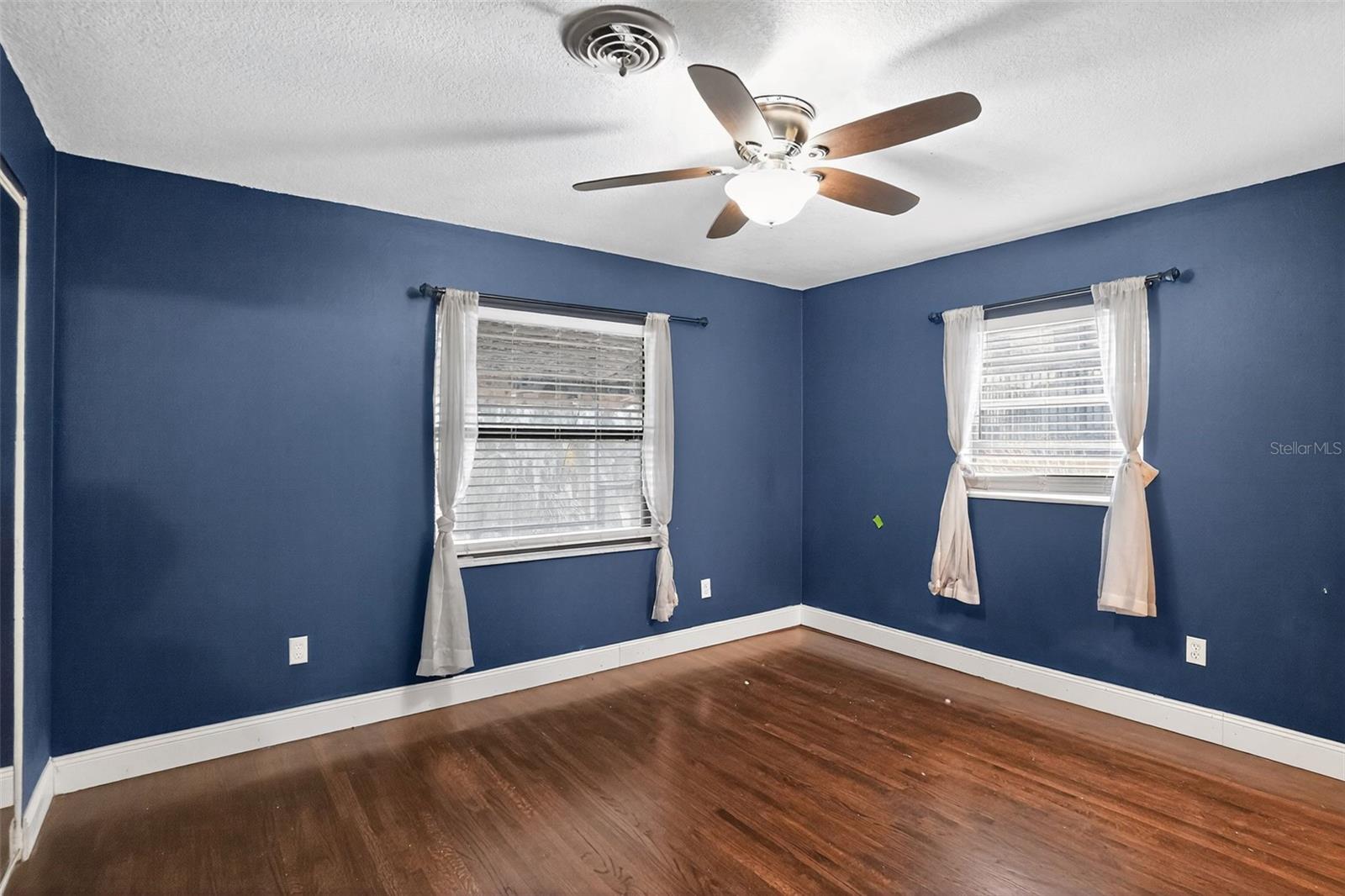 Image 16 of 30 For 1502 Gore Street