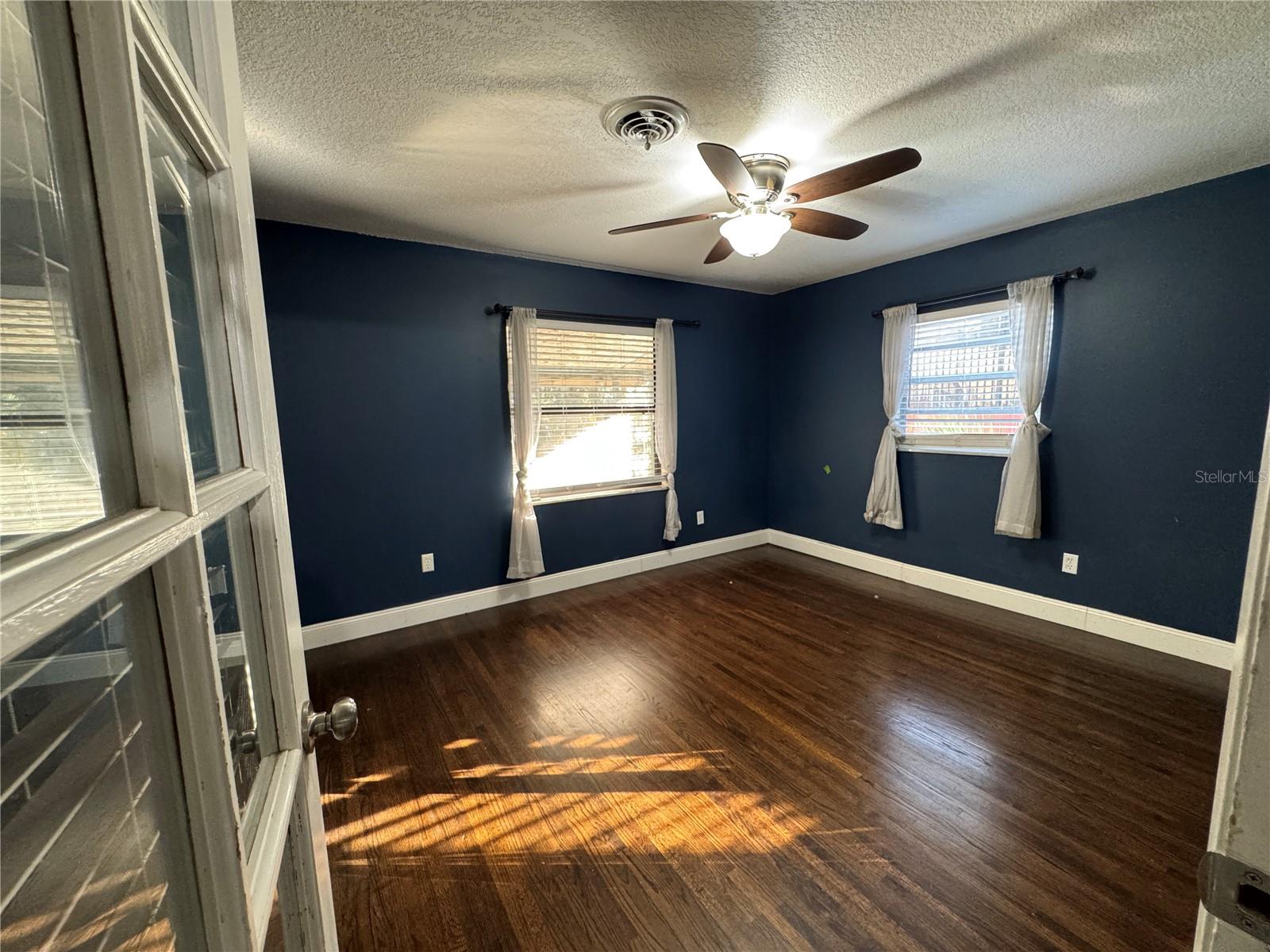 Image 9 of 30 For 1502 Gore Street