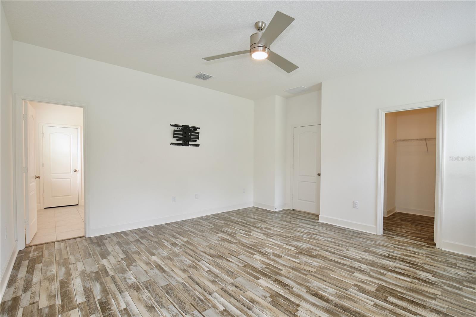 Image 10 of 26 For 13833 Rushing Creek Run