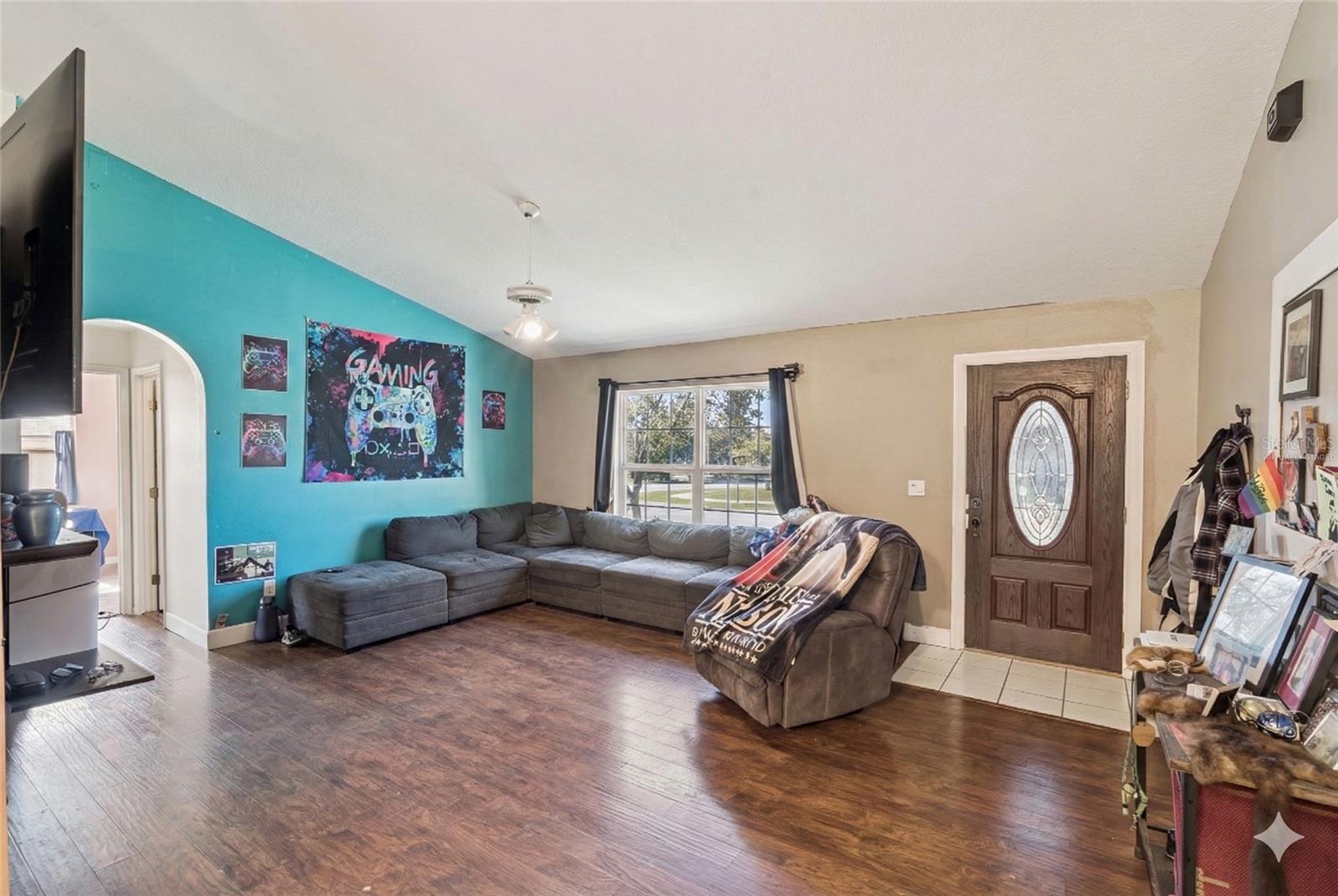 Image 9 of 16 For 1122 Chelsea Parc Dr