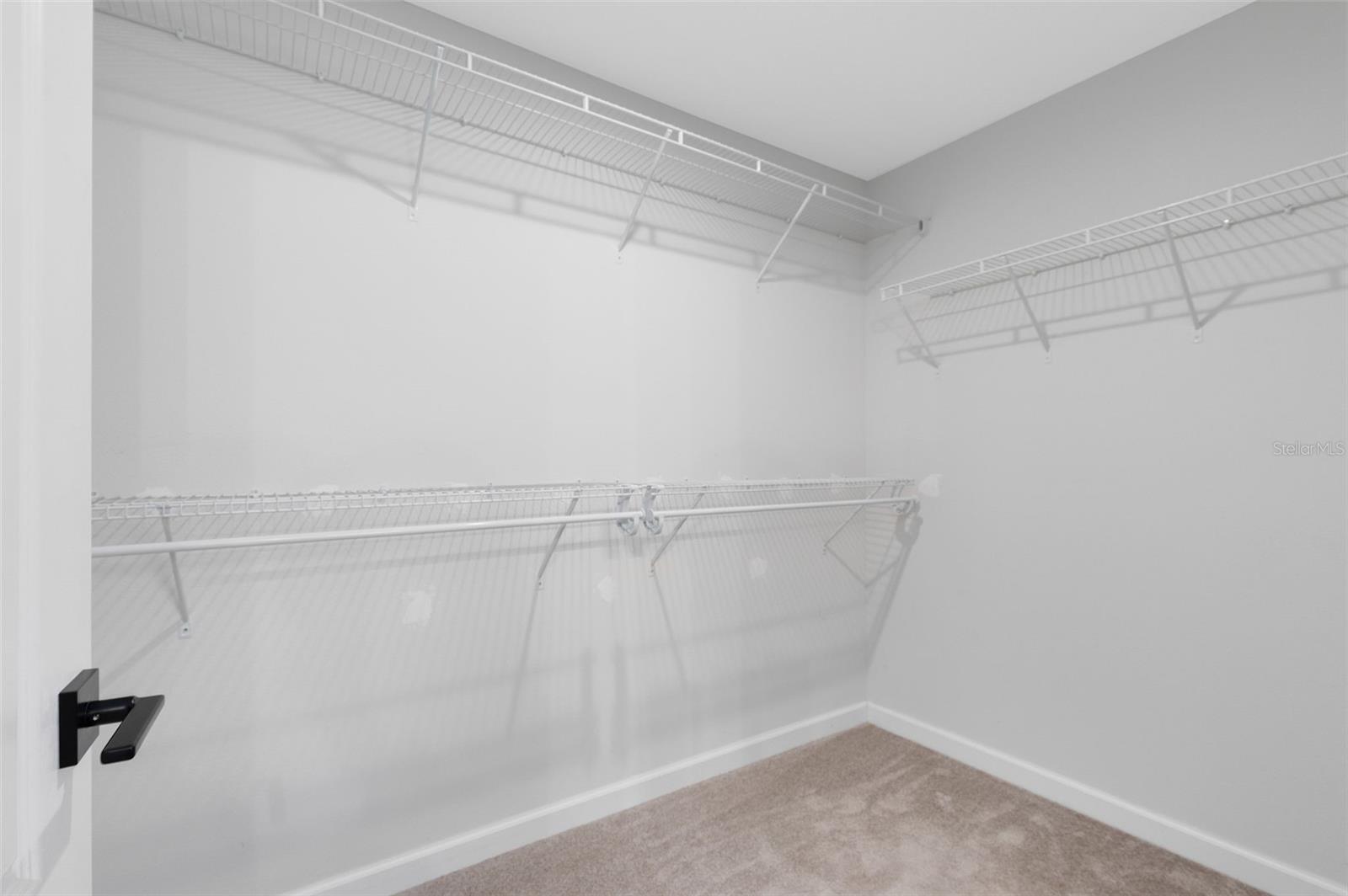 Listing photo id 16 for 2049 Eldorado Court