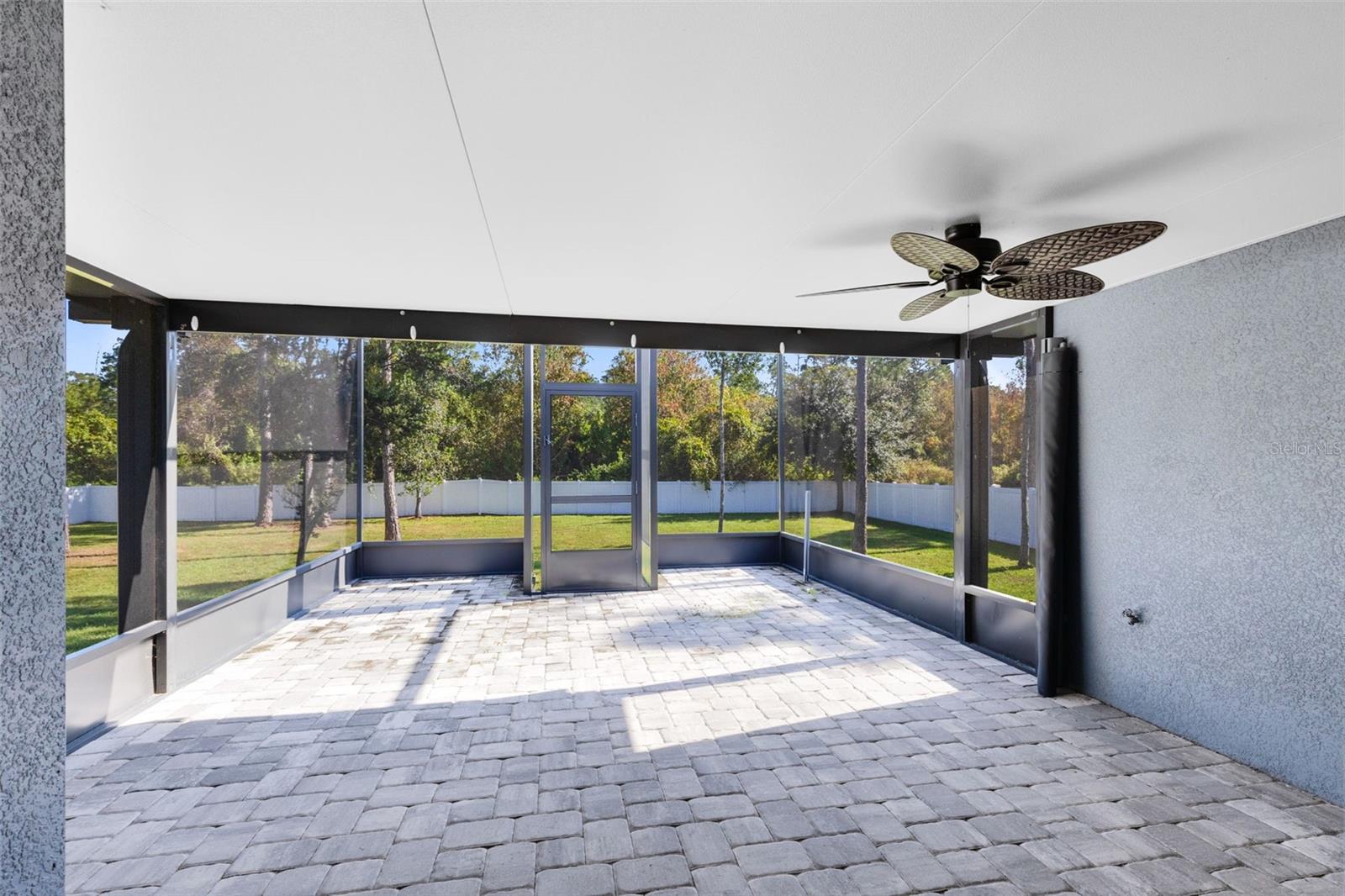 Listing photo id 20 for 2049 Eldorado Court