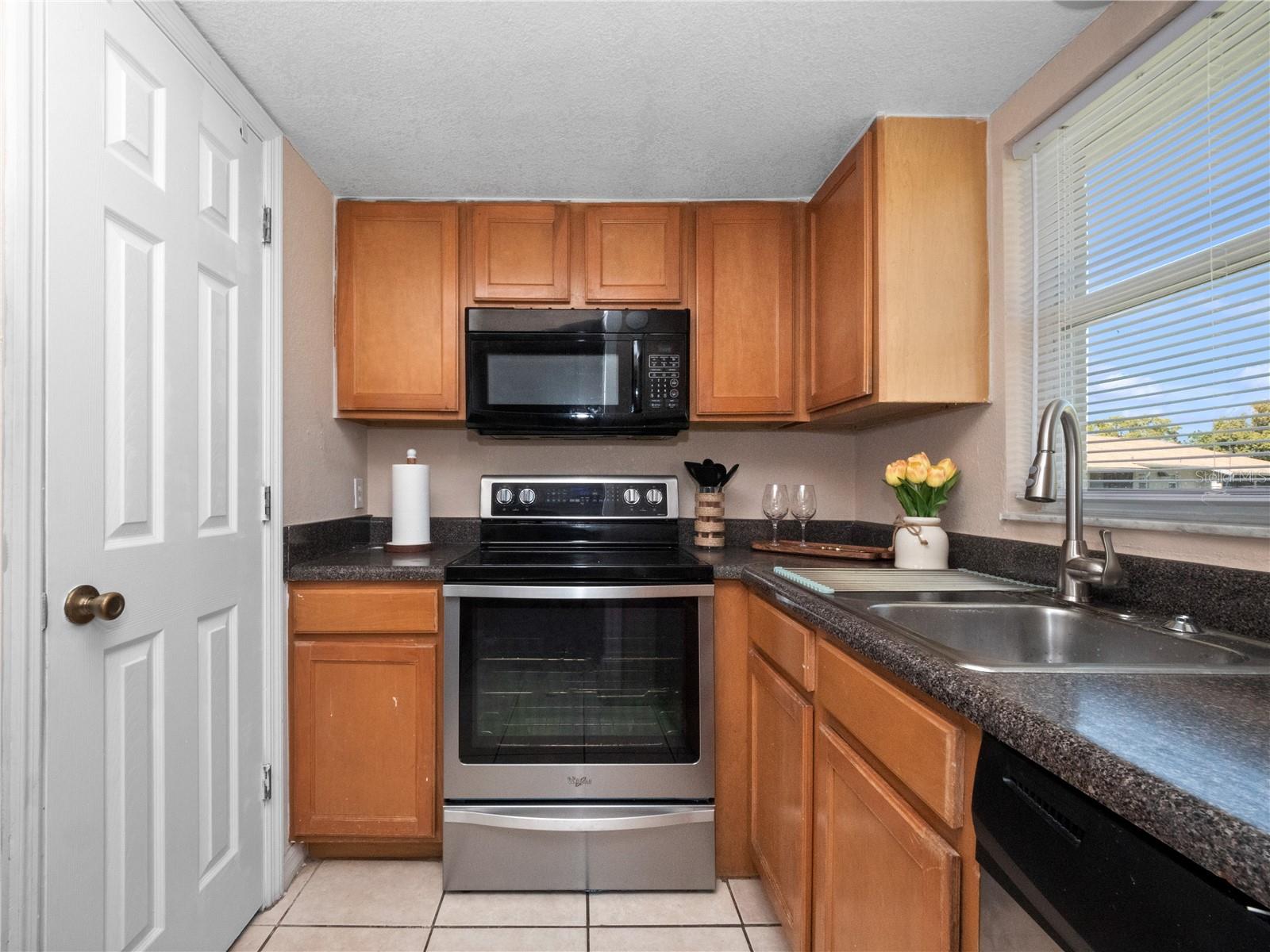 Image 11 of 23 For 4403 Hector Court 3