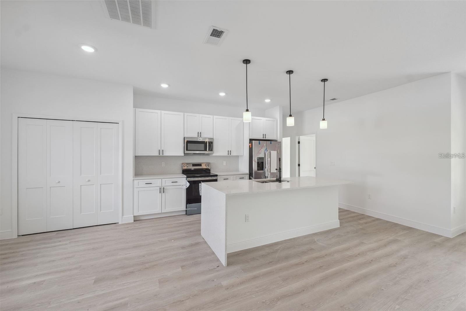 Image 17 of 35 For 6175 144th Street Road