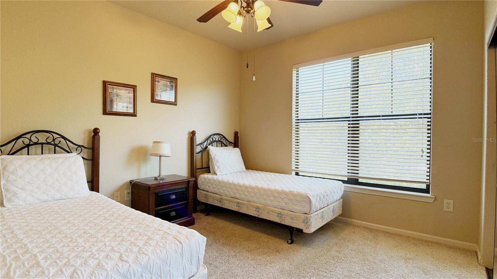 Image 14 of 25 For 901 Charo Parkway 735