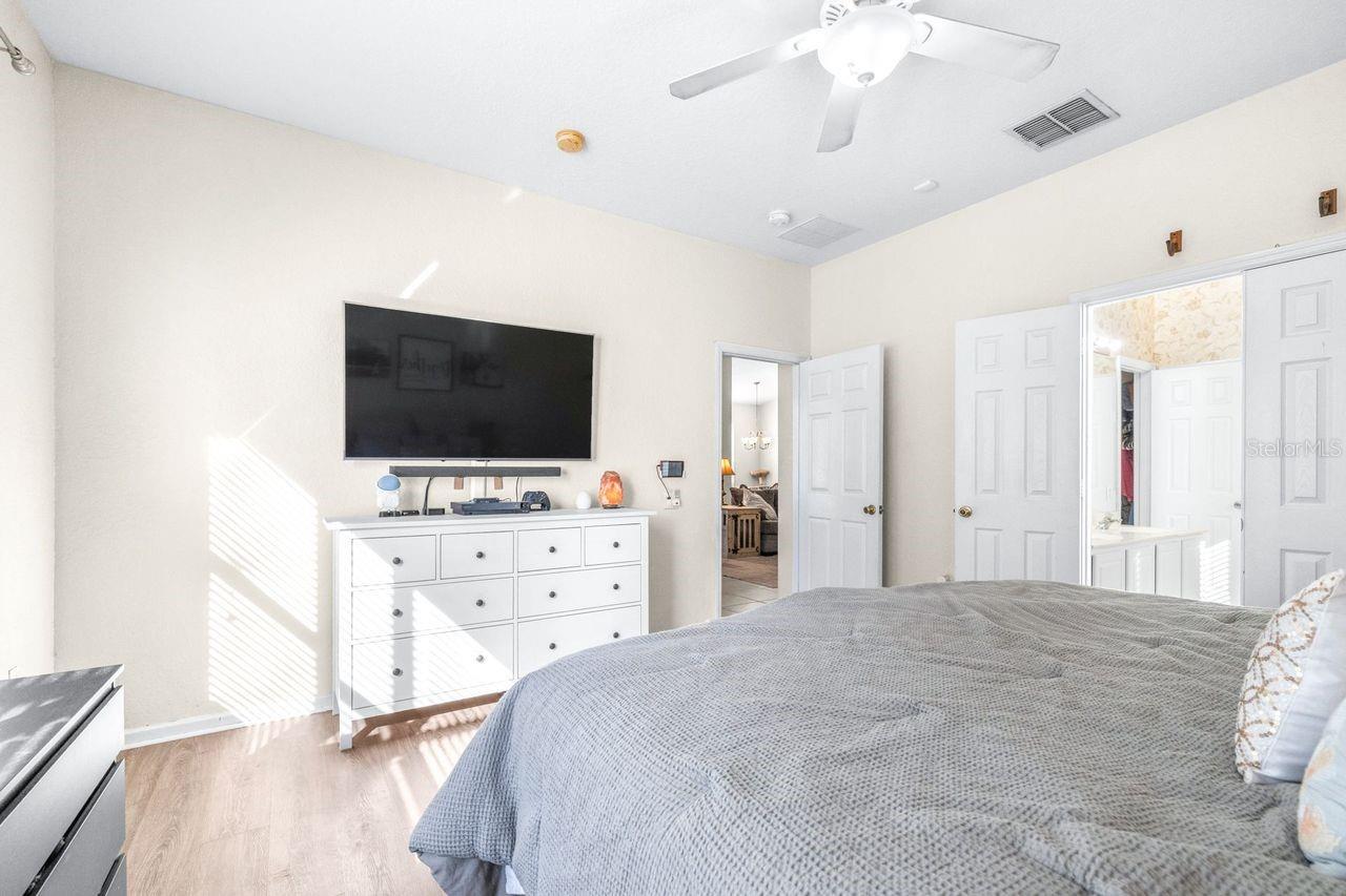 Image 18 of 49 For 8726 Greenbank Boulevard