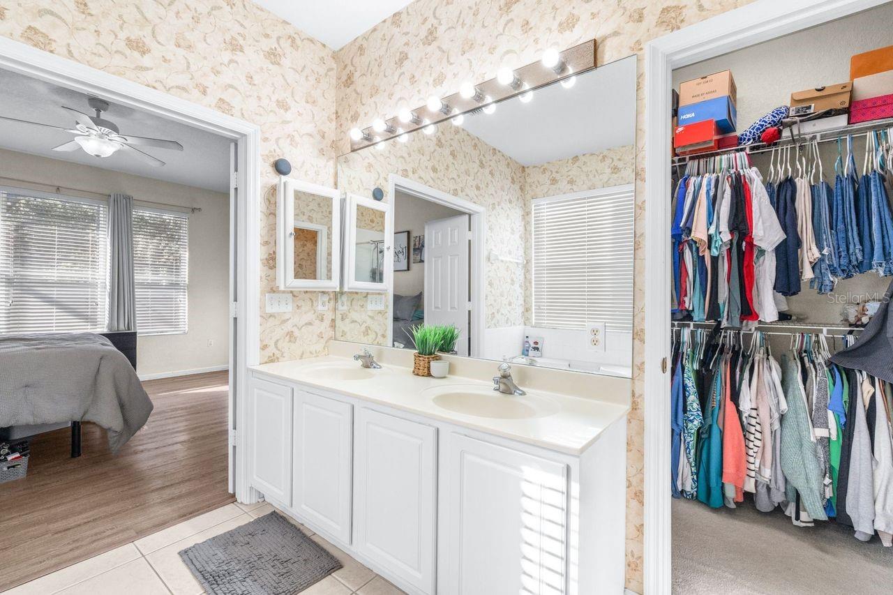 Image 23 of 49 For 8726 Greenbank Boulevard