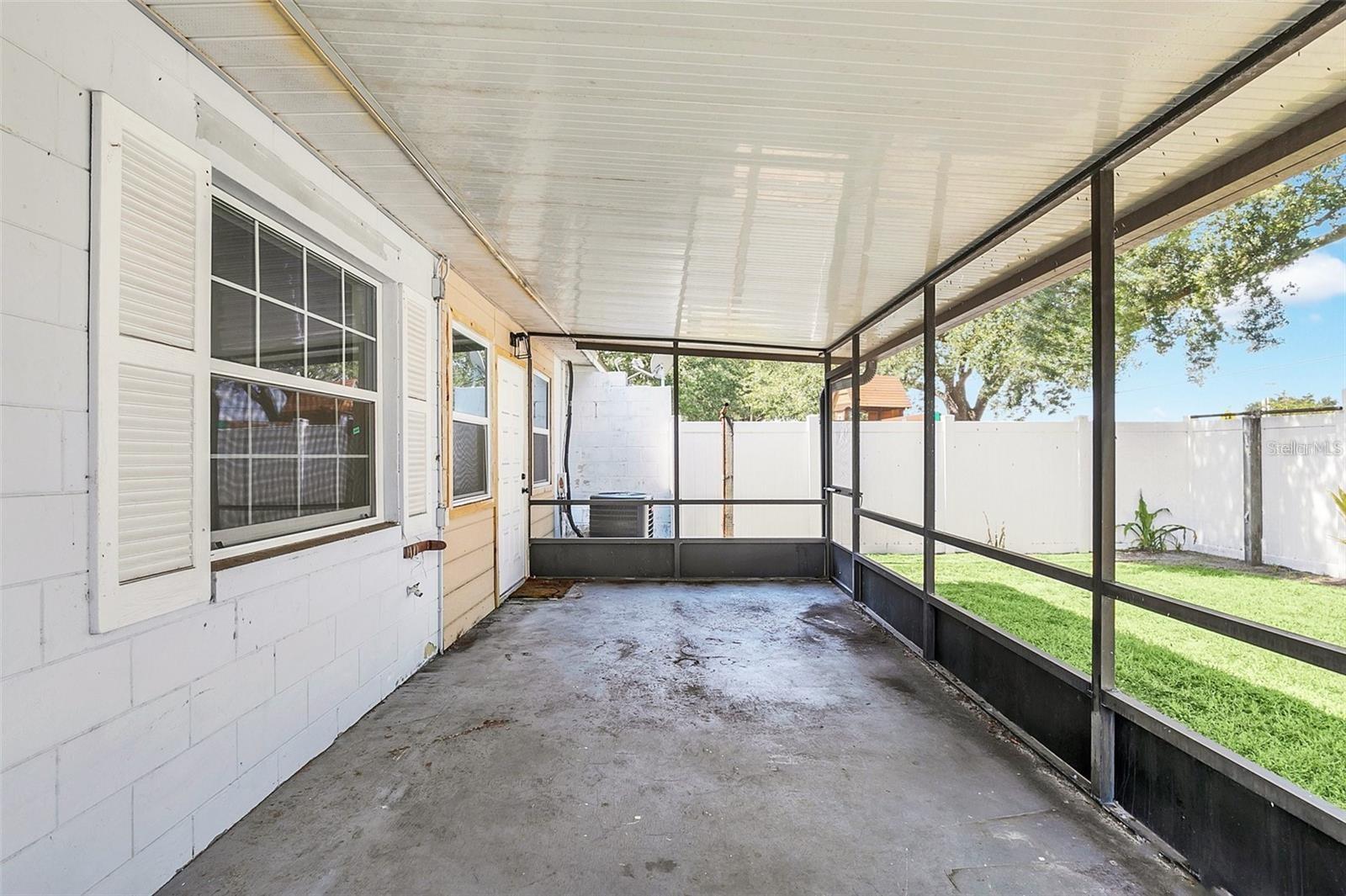 Image 27 of 31 For 1203 Hendren Drive