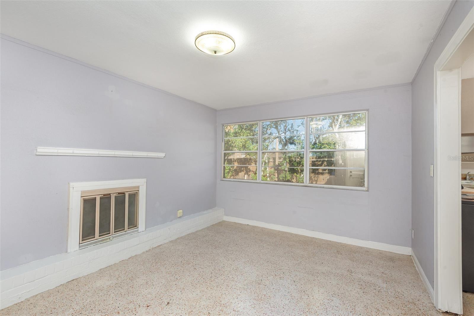 Image 15 of 37 For 664 8th Street