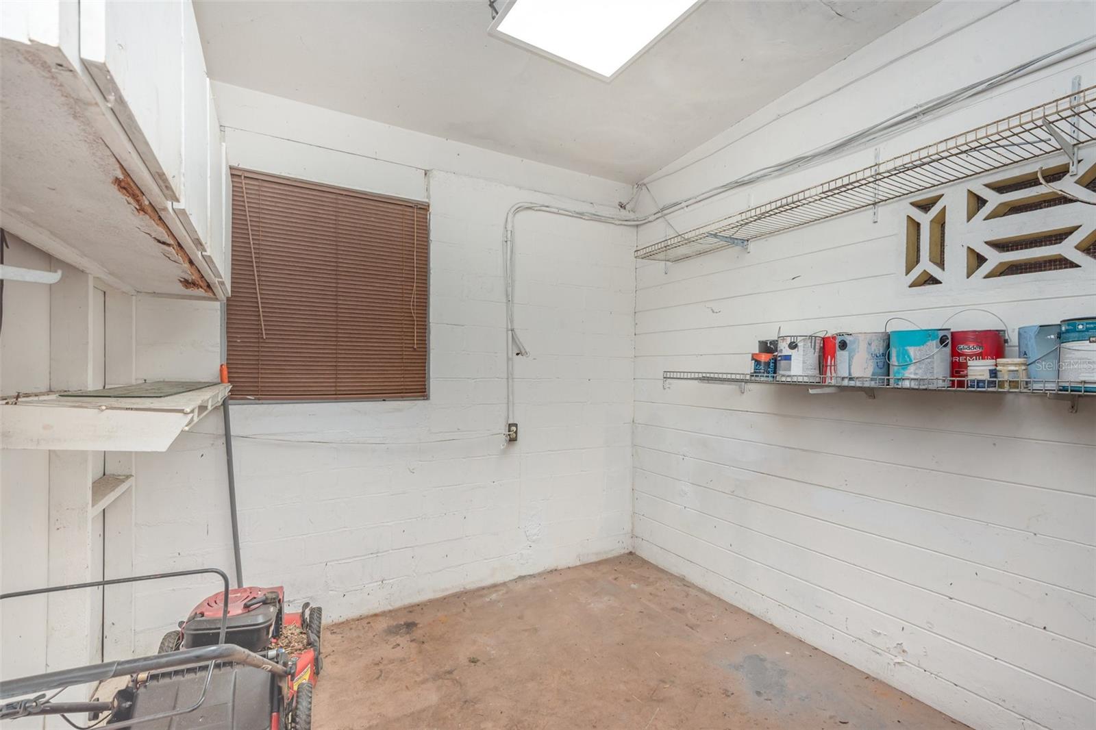 Image 25 of 37 For 664 8th Street