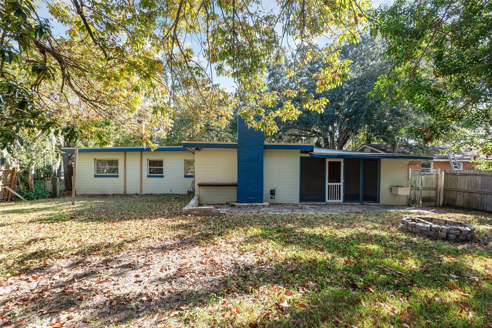 Image 27 of 37 For 664 8th Street