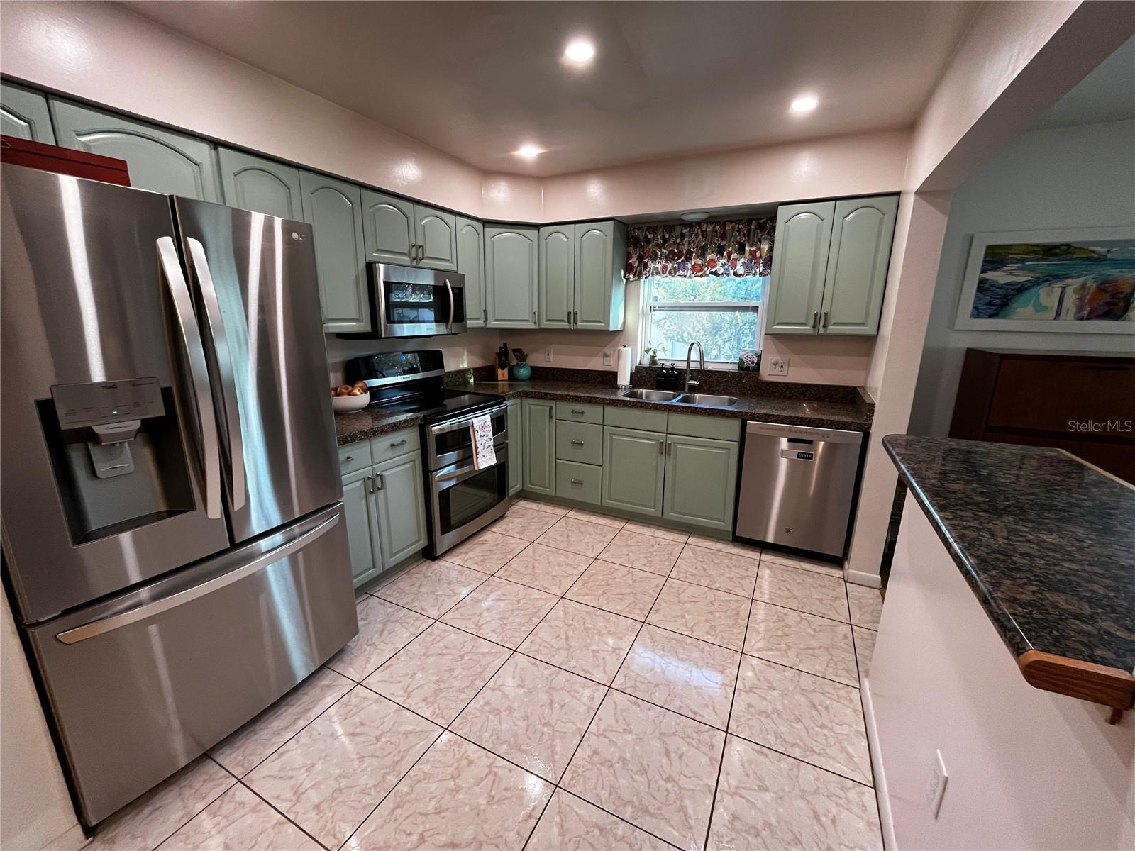 Image 15 of 32 For 714 Denton Road