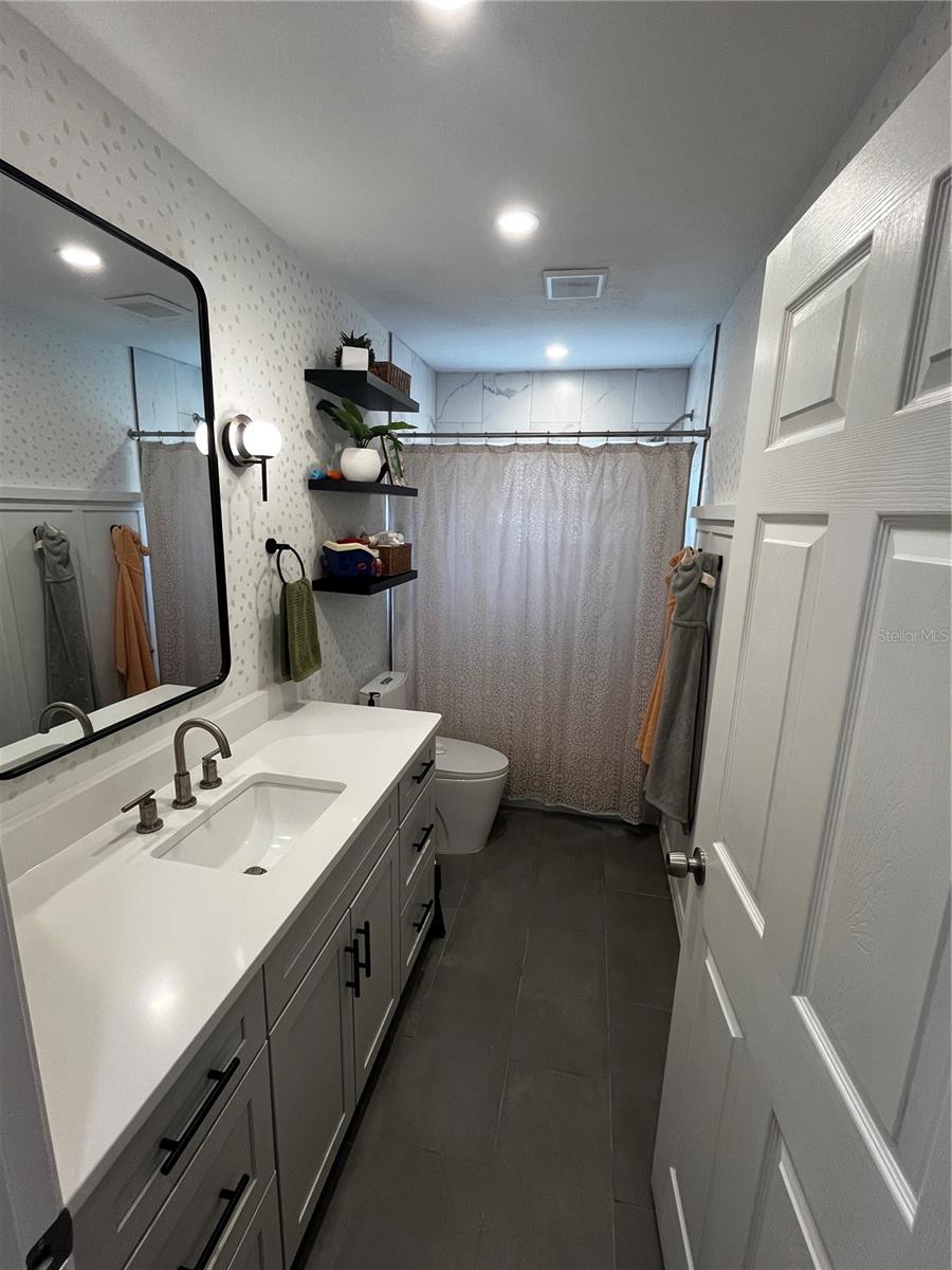 Image 16 of 32 For 714 Denton Road