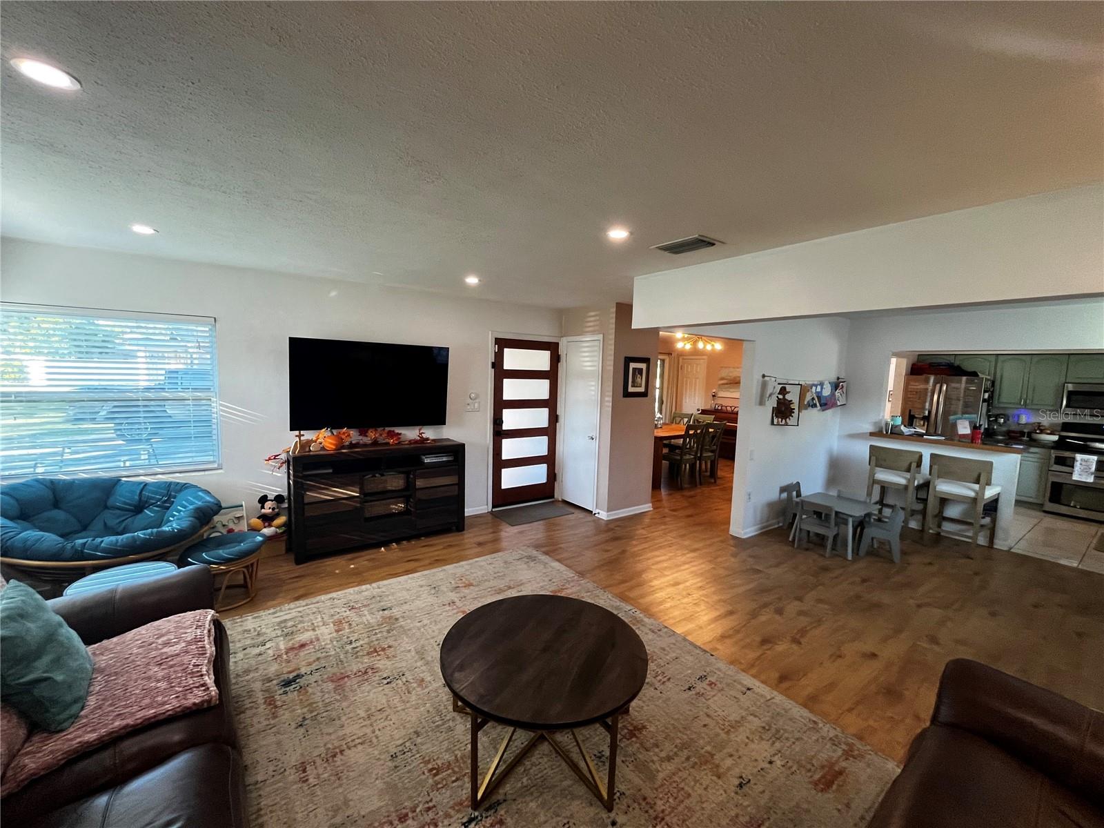 Image 5 of 32 For 714 Denton Road