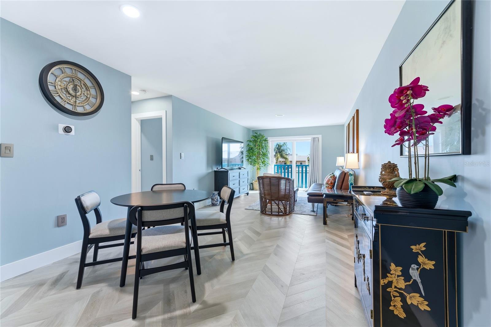 Image 11 of 28 For 351 Taylor Avenue 16