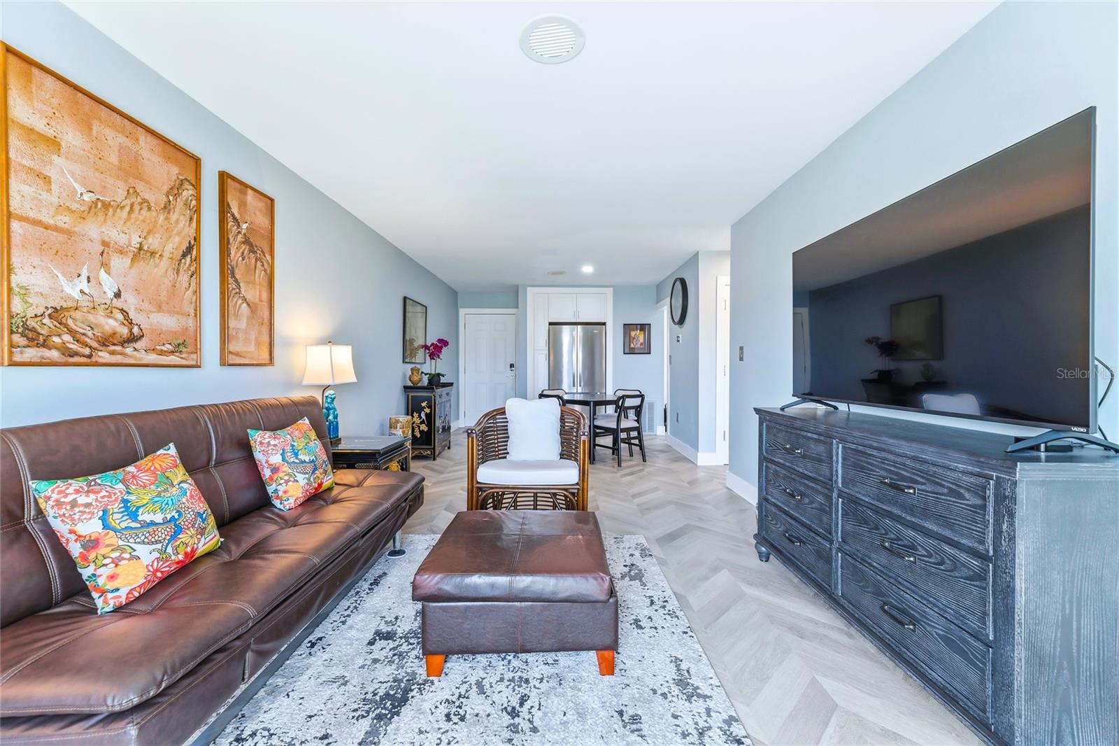 Image 8 of 28 For 351 Taylor Avenue 16