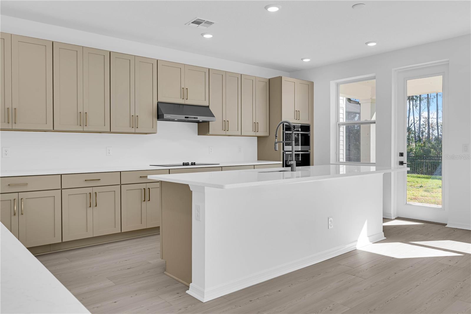 Image 5 of 42 For 17330 Lake Star Road