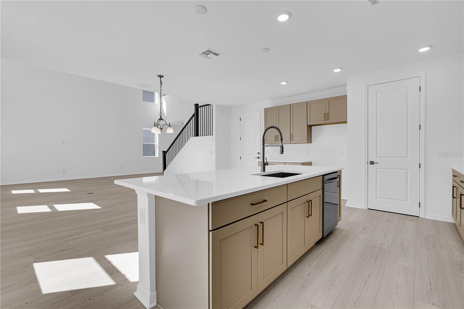 Image 9 of 42 For 17330 Lake Star Road