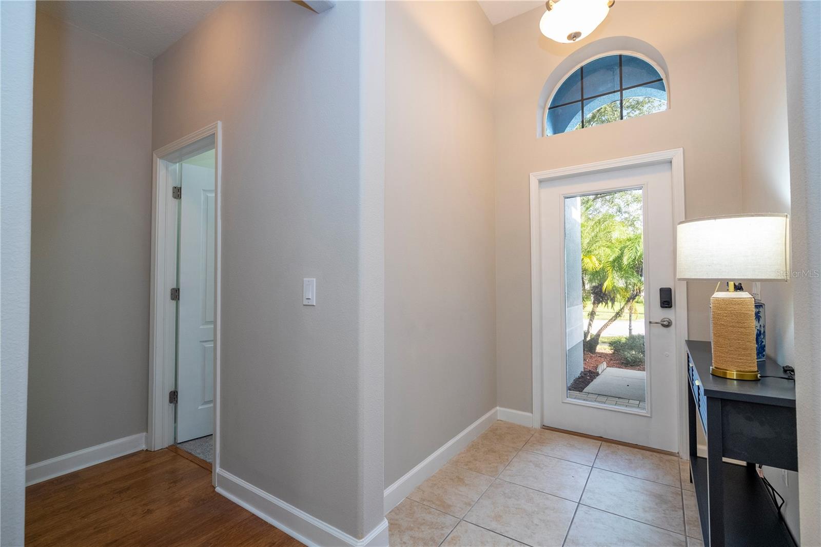 Image 19 of 51 For 2342 Crosston Circle