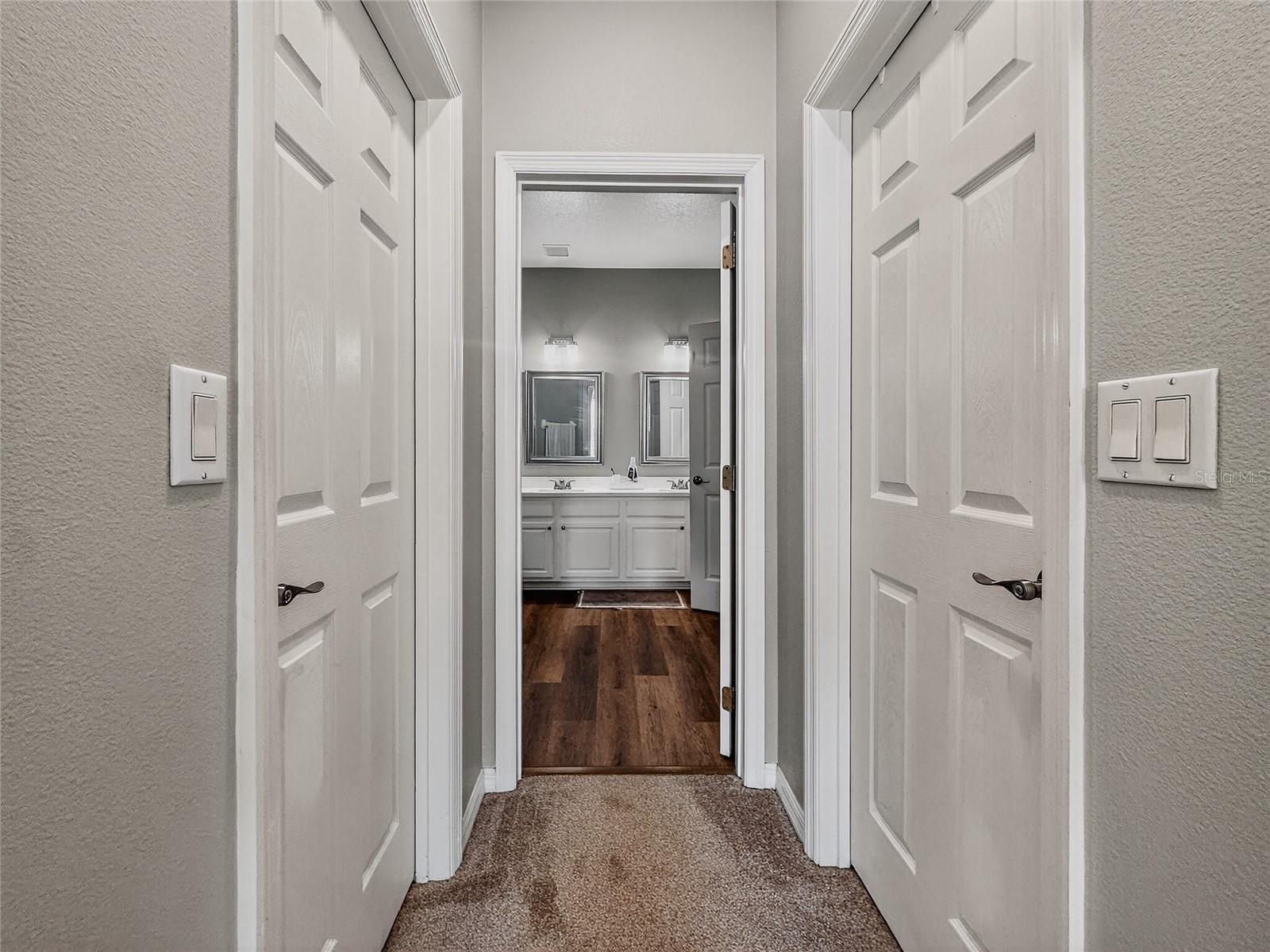 Image 18 of 38 For 9422 Myrtle Creek Lane 811