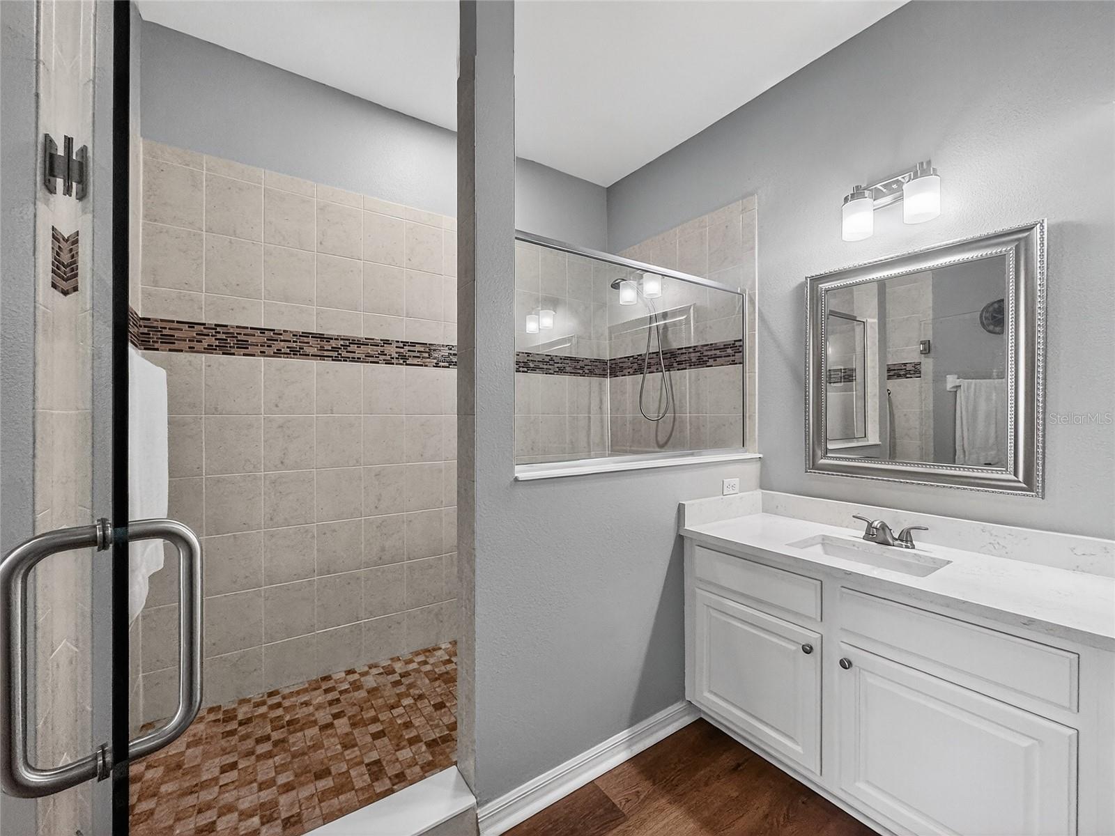 Image 20 of 38 For 9422 Myrtle Creek Lane 811