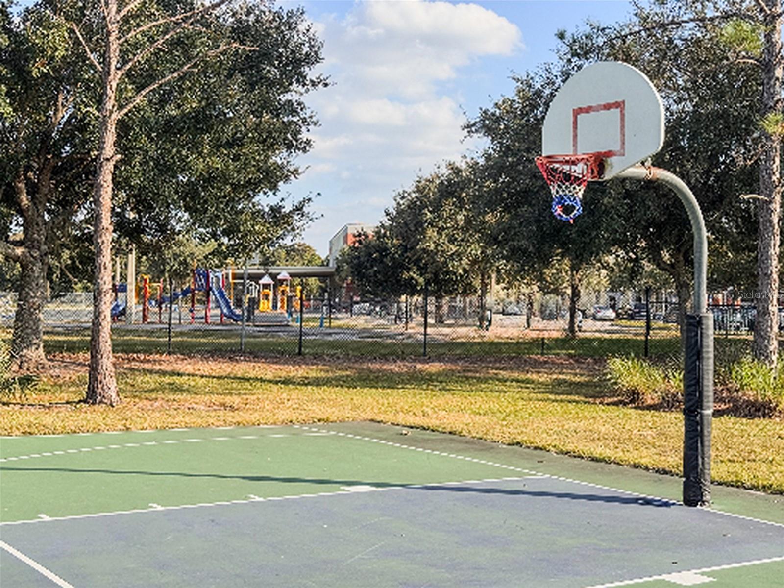 Image 31 of 38 For 9422 Myrtle Creek Lane 811